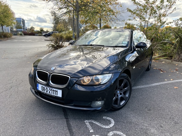320i SE Convertible ~ Automatic 