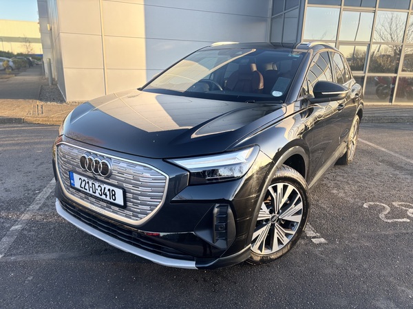 Q4 ~ E-Tron ~ Sports Edition 