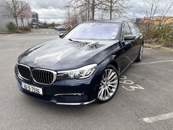 740D SE Executive ~ XDrive 