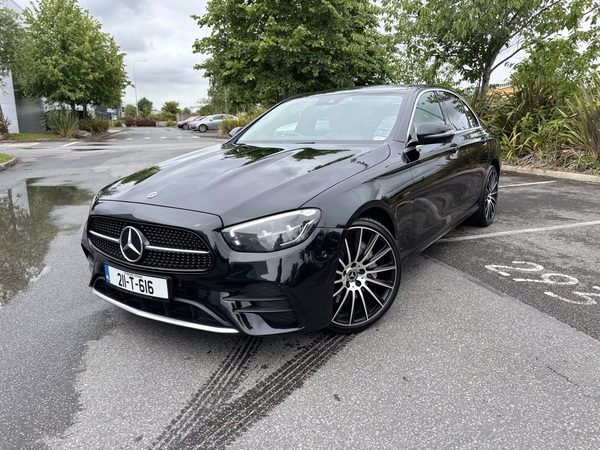 Mercedes Benz E300 Dsl Hybrid ~ AMG Line  - 2021