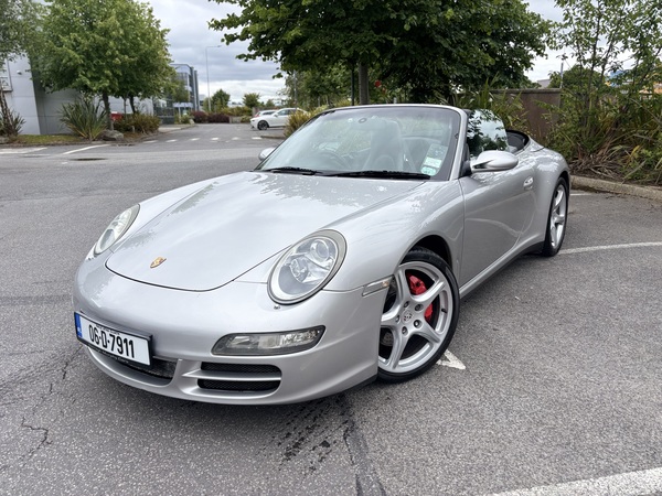 911 Carerra 4S ~ Cabrio ~ Auto / Tiptronic. 