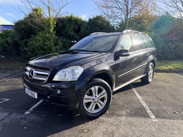 Benz GL 320 CDI ~ Seven Seater 